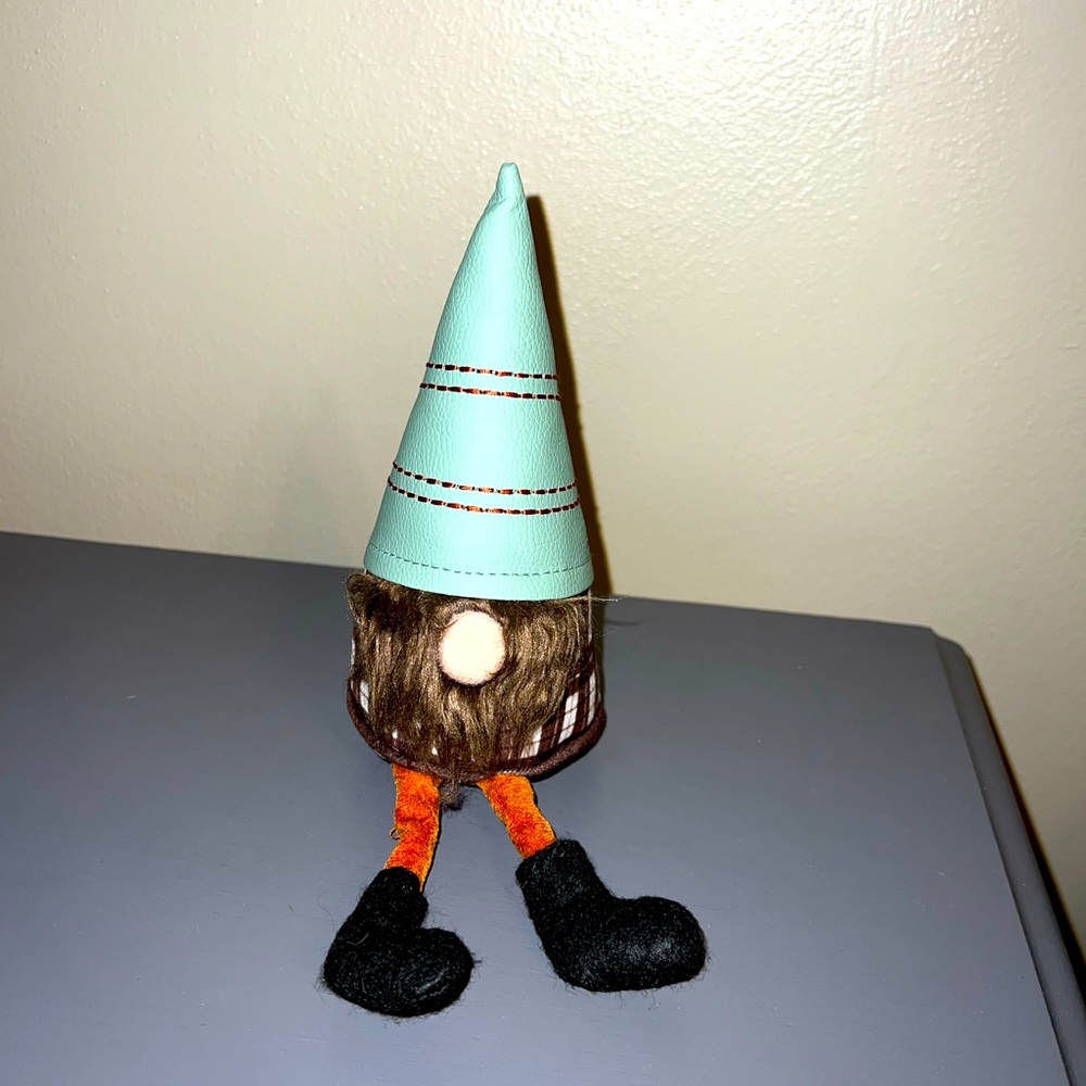 💜5/$25 New Cute Gnome